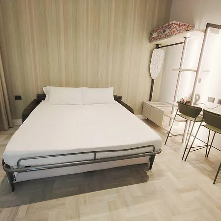 Crystal Domus Daire Roma