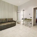 Crystal Domus Daire Roma