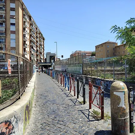 Crystal Domus * Rome