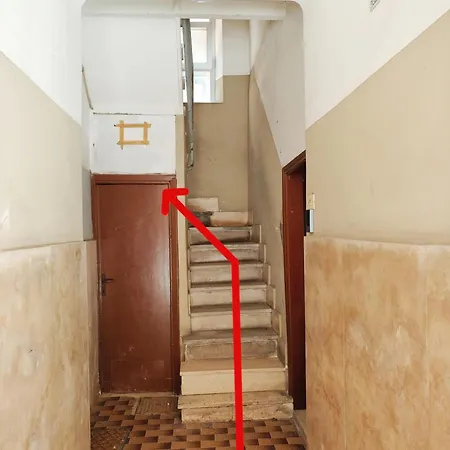 Crystal Domus רומא