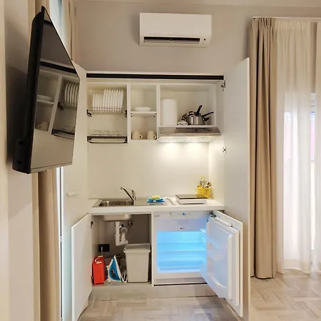 Crystal Domus Appartement *